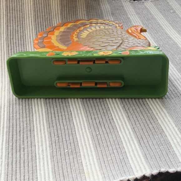 Vintage Plastic Thanksgiving Turkey Napkin Holder - Picture 10 of 16